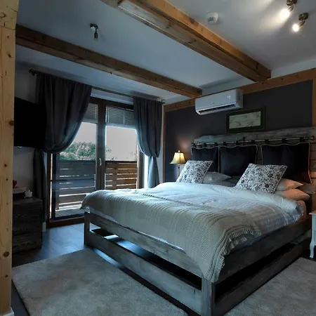 Chillout House Wyszowate Apartment *
